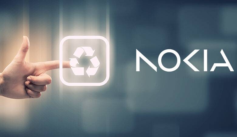 close,u,of,human,hand,pushing,application,icon